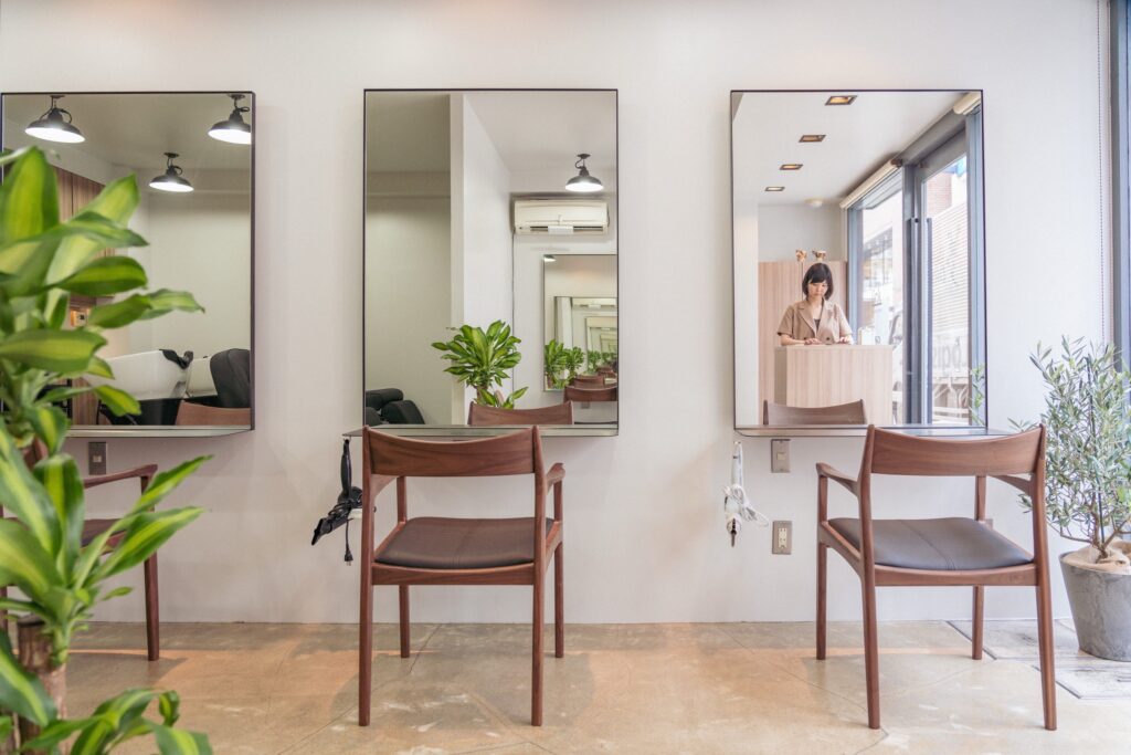Beauty salon Link
